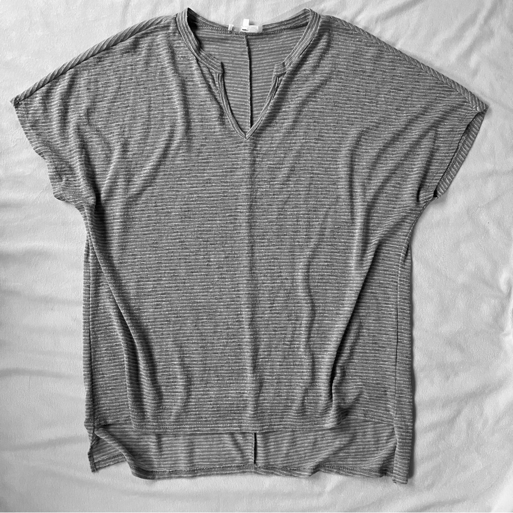Lightweight Andrew by Unit grey top